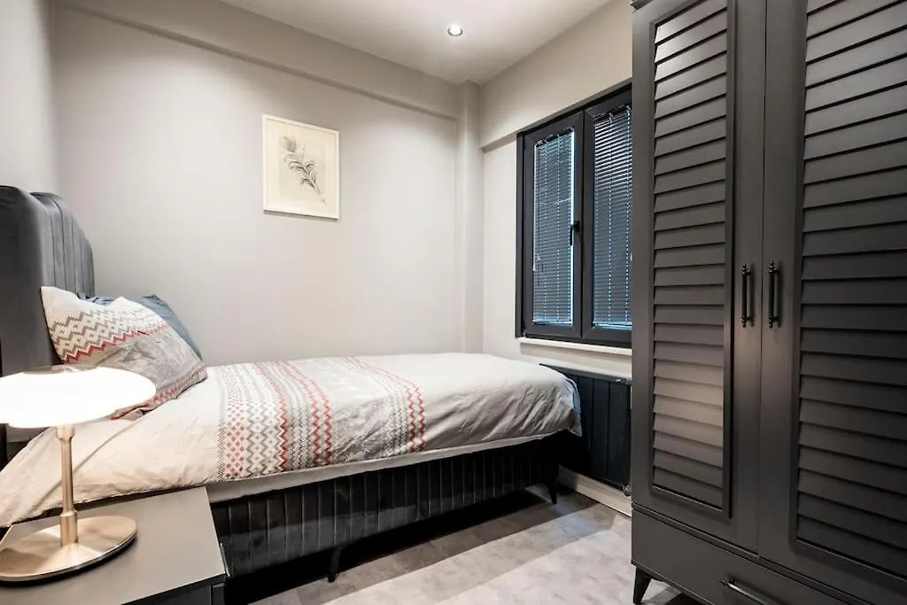 Sevim Suites With A Sea View In Nisantasi İstanbul 0*,